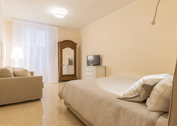 Guesthost - Campo De' Fiori Flat רומא