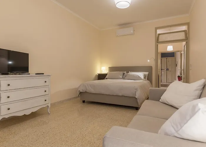 Guesthost - Campo De' Fiori Flat דירה